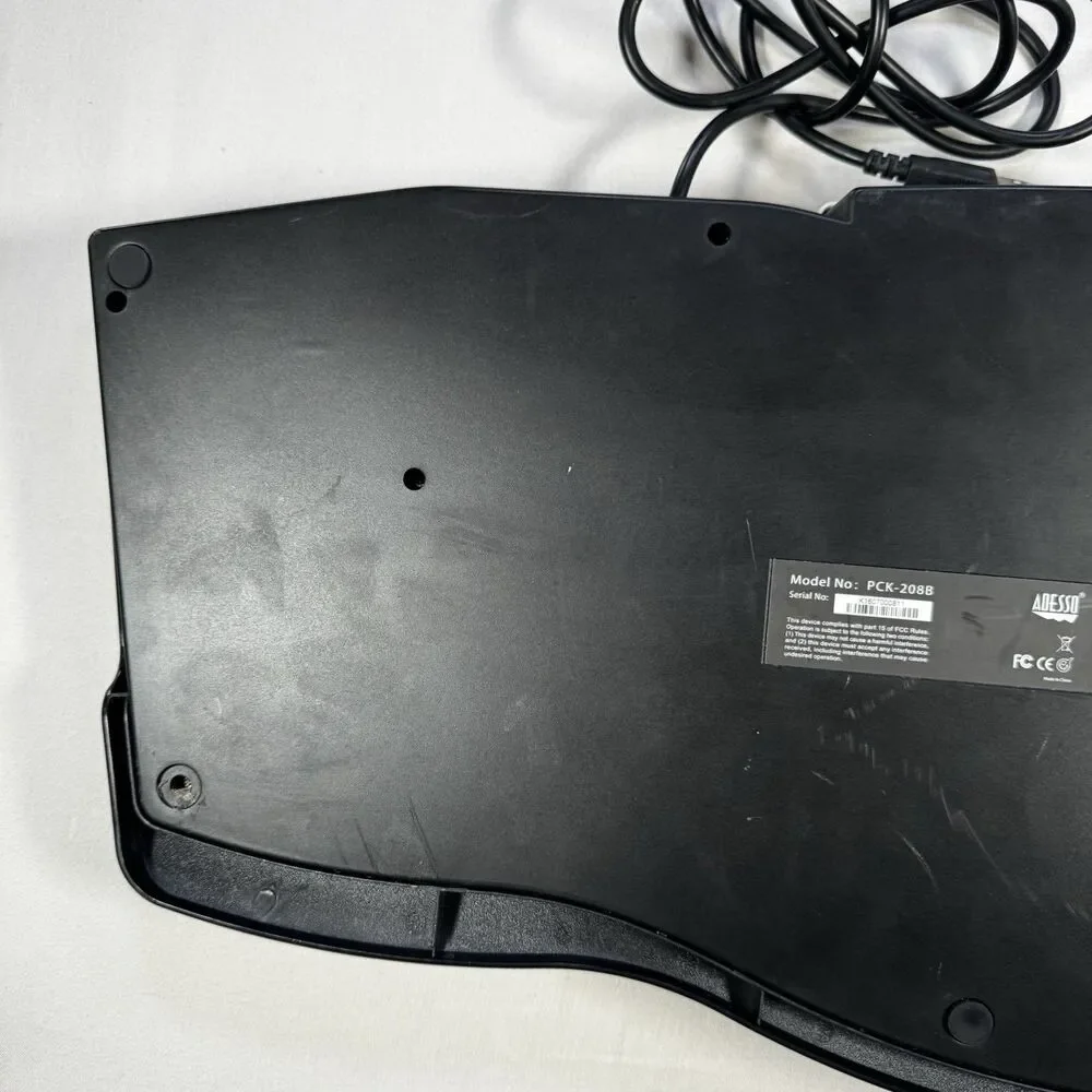 Adesso PCK-208B Ergonomic Wired USB Keyboard - Tested
